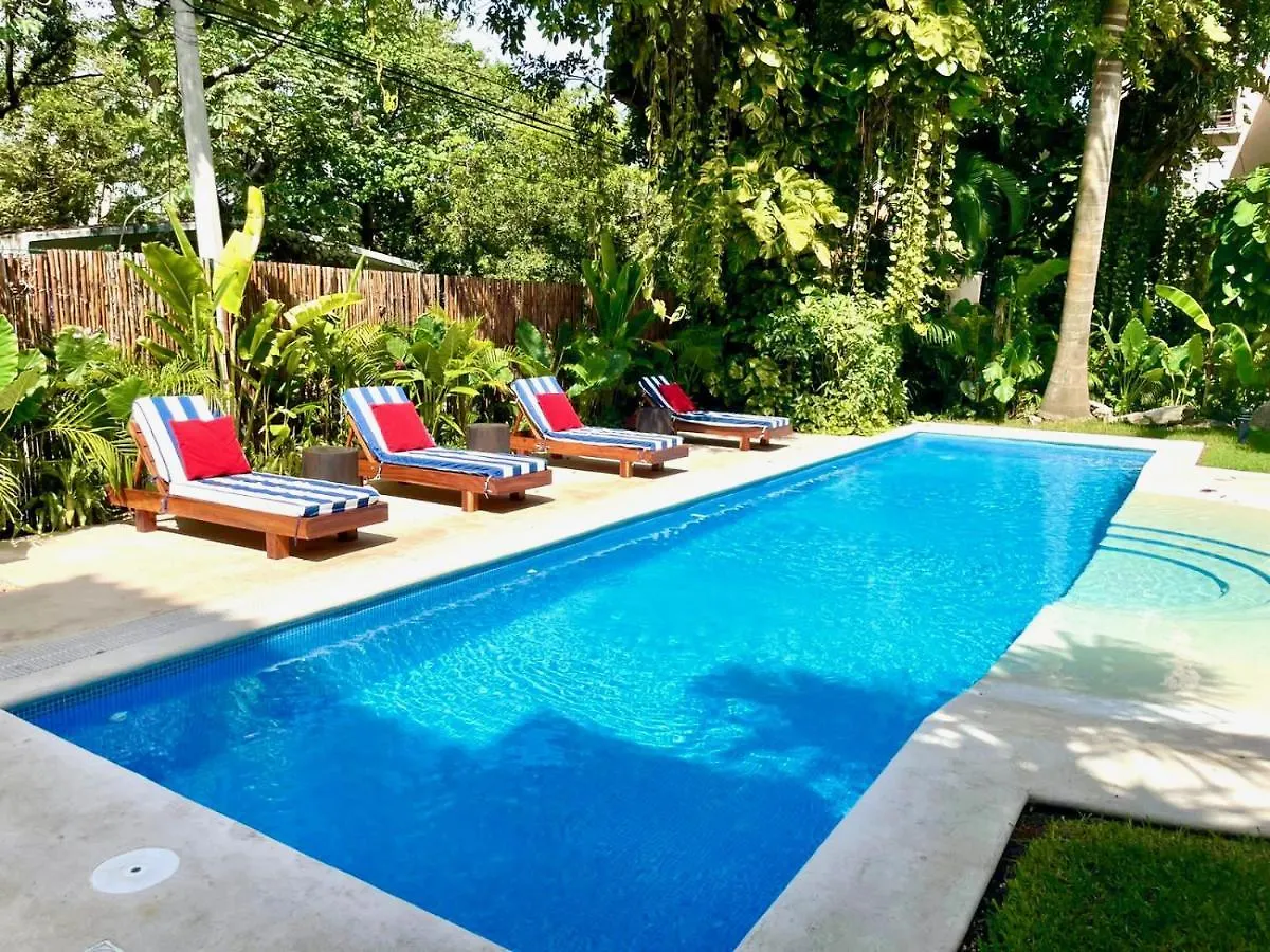 Centrally Located Apartment In Pdc