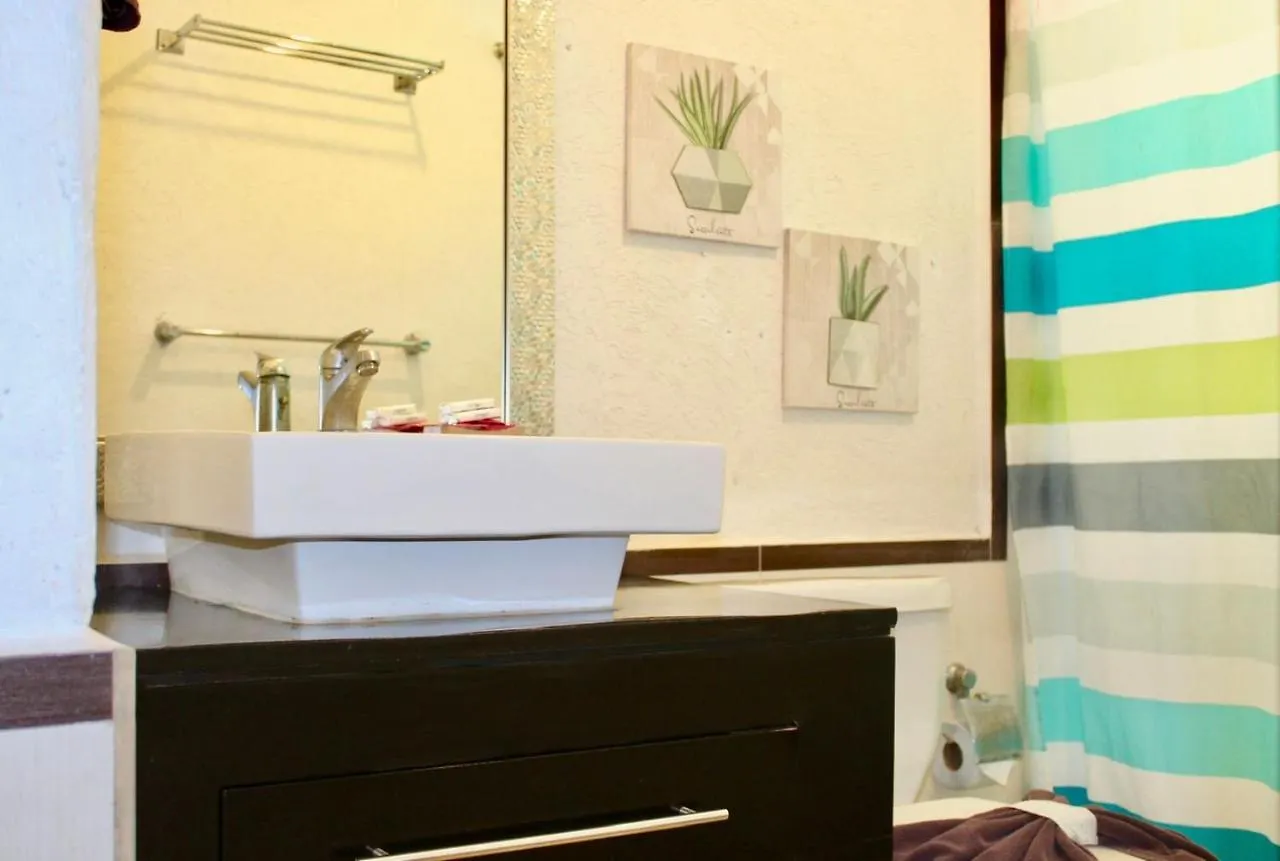 Centrally Located Apartment In Pdc Playa del Carmen