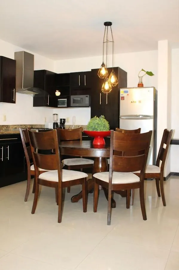 Centrally Located Apartment In Pdc 0*, Playa del Carmen Mexico